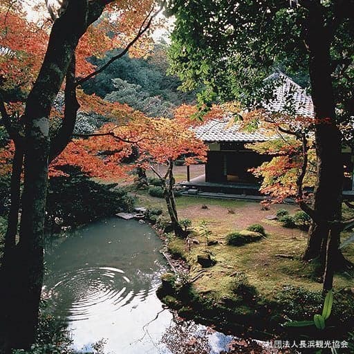 近江孤篷庵の紅葉