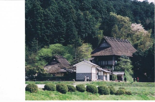 かやぶき音楽堂