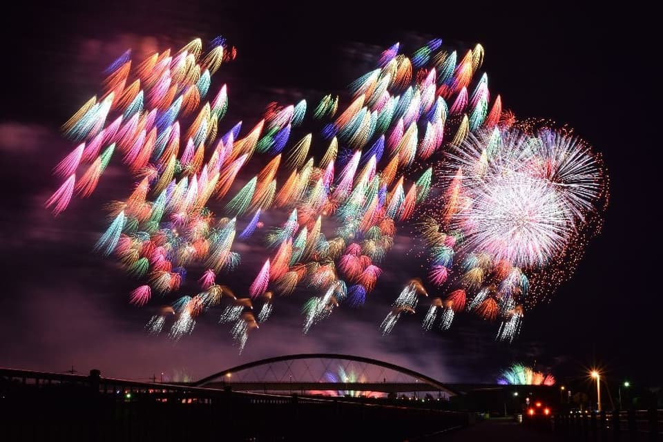 Ichikawa Misato Town Hometown Summer Festival "The 36th Shinmei Fireworks Festival"