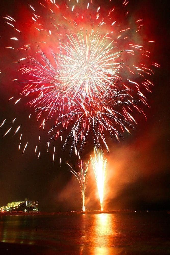 伊豆多賀海上花火大会