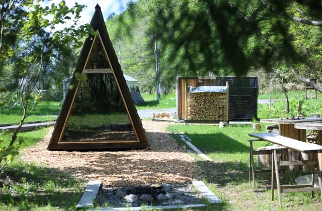 Cabin Appearance (Spring)
