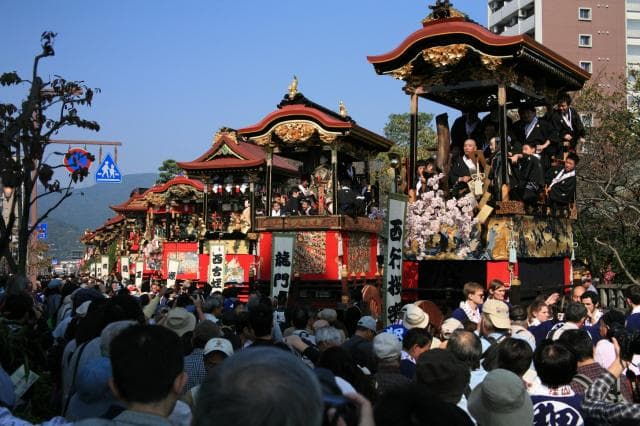 Otsu-matsuri Festival (main festival) Otsu-matsuri Festival (main festival) Otsu-matsuri Festival (evening palace)