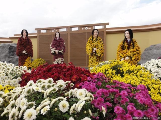 Chrysanthemum Doll Exhibition 1