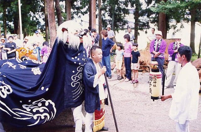 Hagio Suwa-jinja Shrine Festival