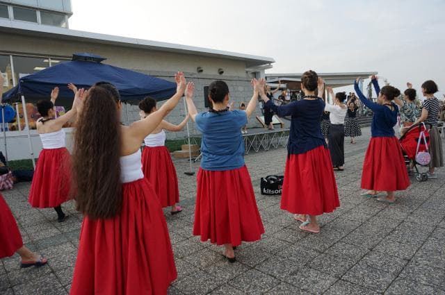 Hula classroom