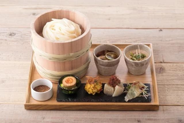 Udon noodles