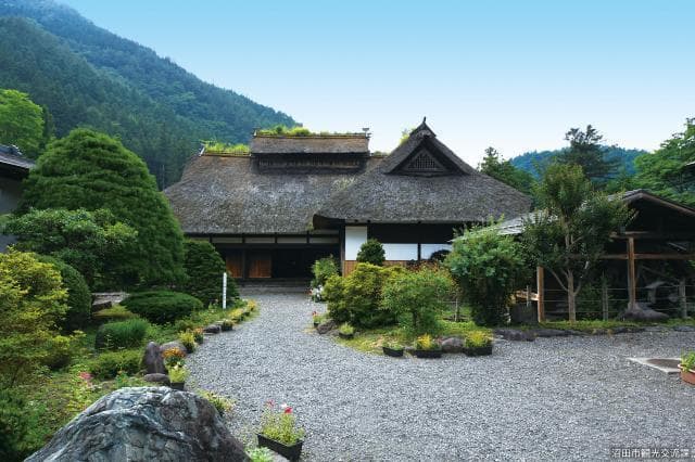 Nango's song shop (whole view)