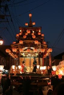 夜間提灯点灯