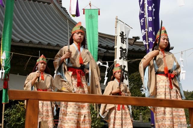 Oki Kokubunji Rengekai Dance