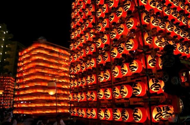 Lantern floats