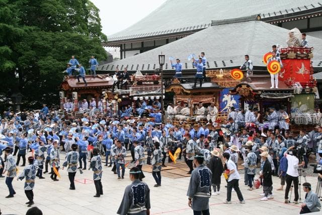 Naritasan Shinsho-ji Temple Daihondo Zenso dance