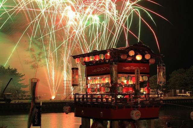 Floats and fireworks