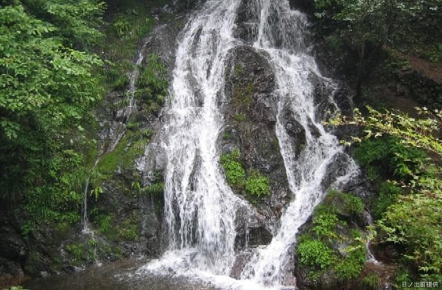 Shiraiwa Falls