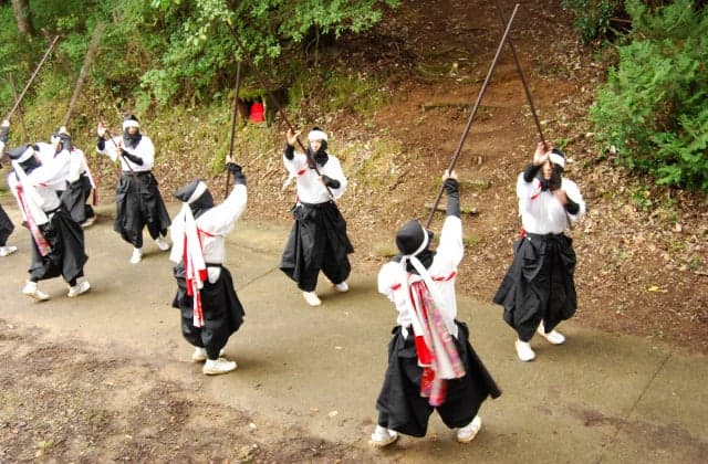 Nakao stick dance