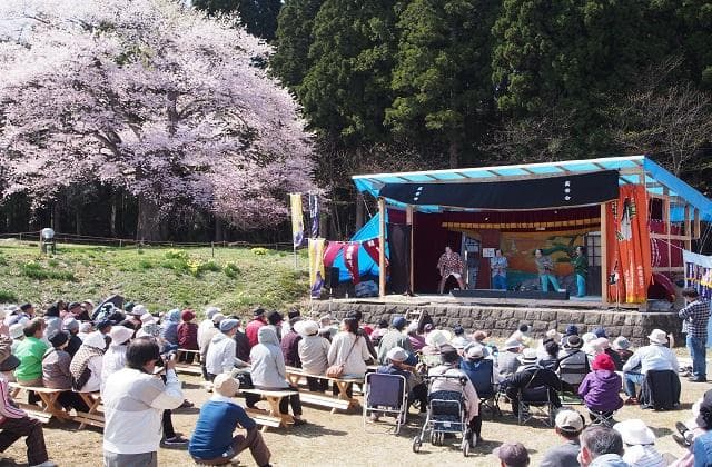 Spring Takatama Play