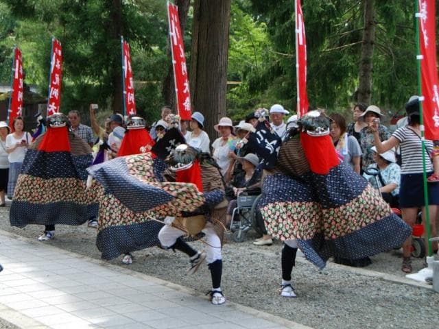 Kago Hagino dance