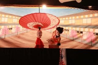 An umbrella dance of Kantetsu Kazuo