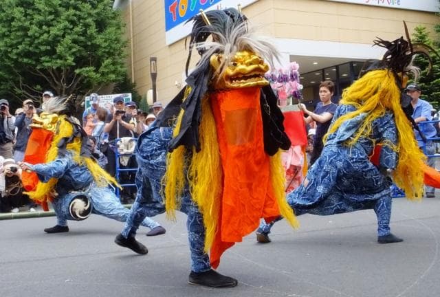 Lion dance
