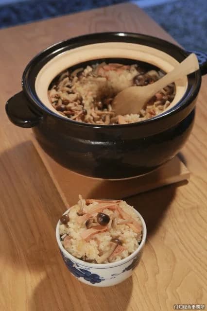 Sarumai mushroom cooked rice