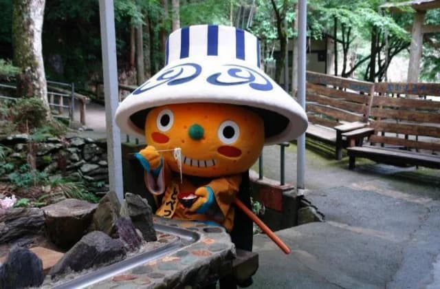 権現山流しそうめん