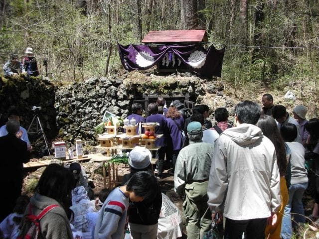 吉田胎内祭