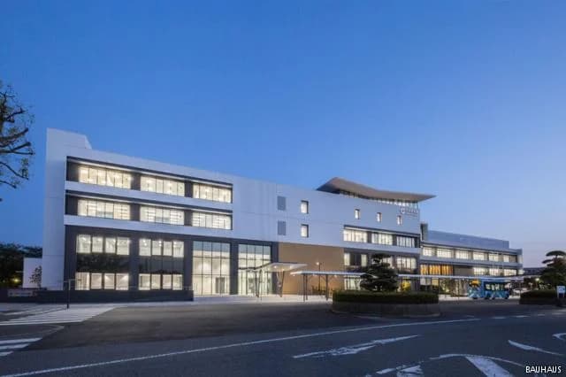 Shirai City Hall (evening view)
