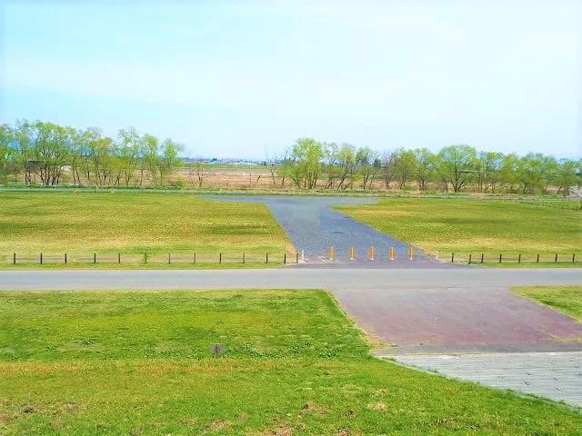 最上川中山緑地(運動広場など)