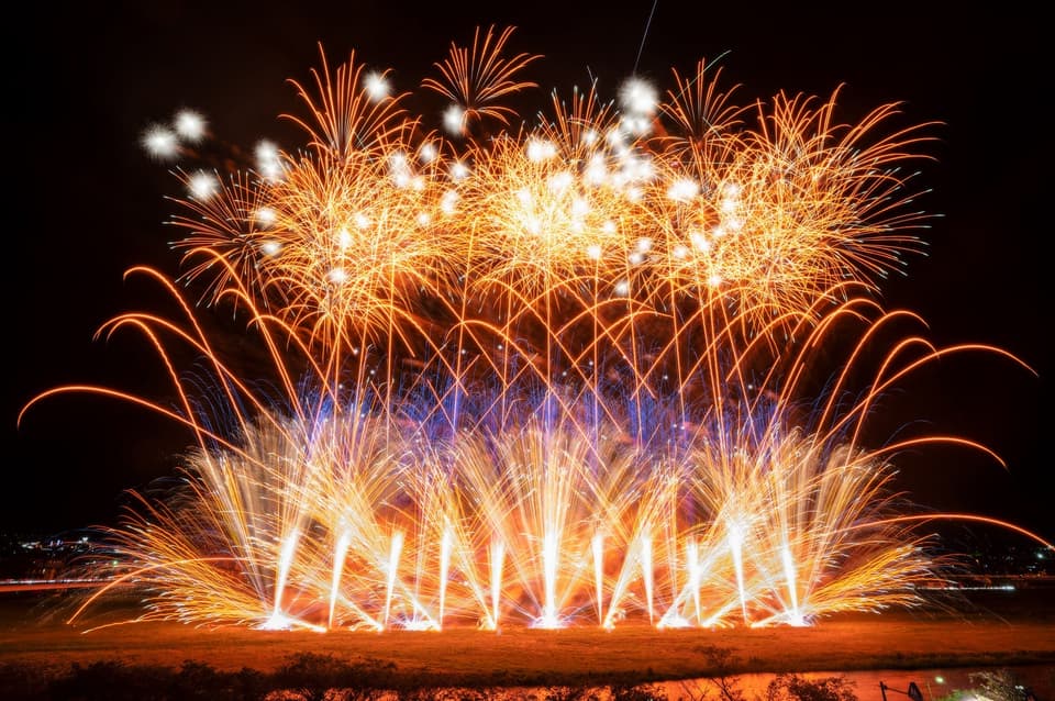 Isawaonsen Fireworks Festival