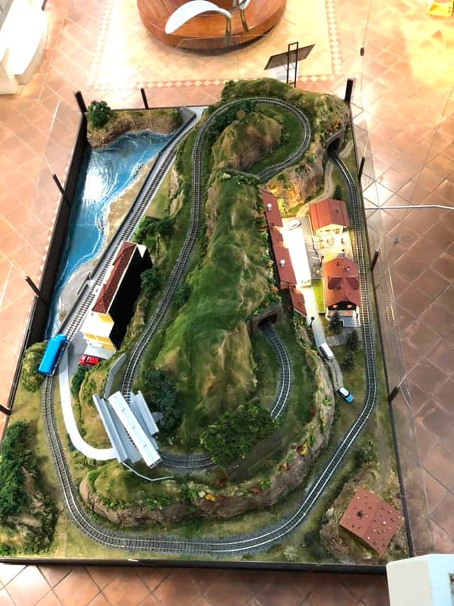Shishikui Onsen Railway Diorama