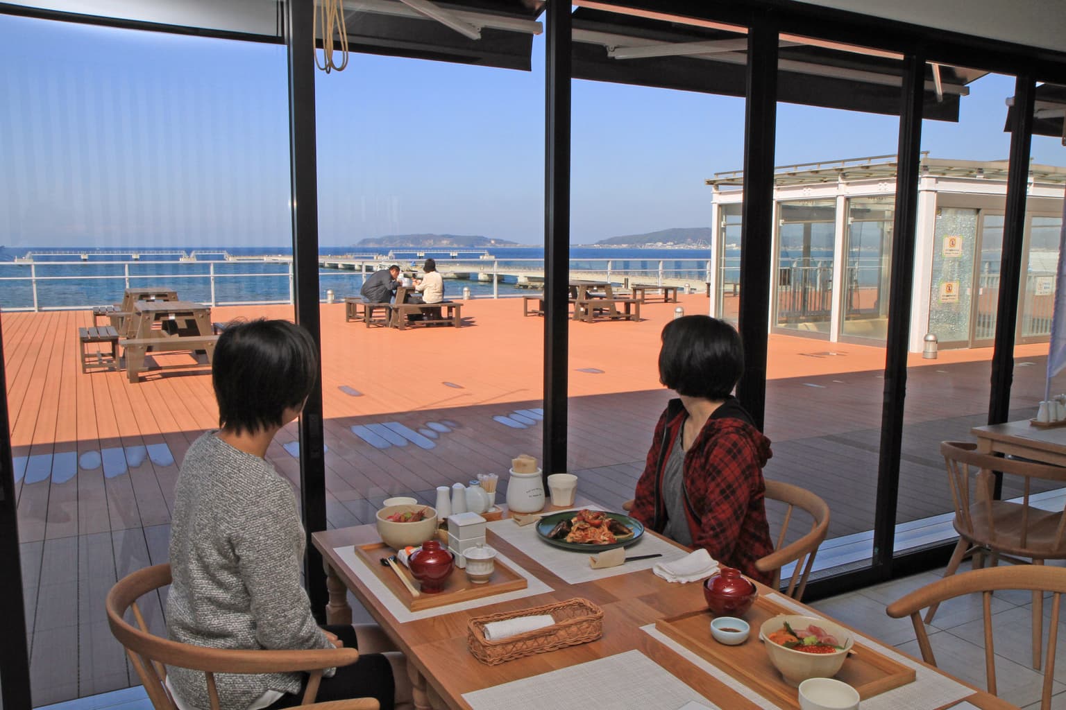 みなとオアシス“渚の駅”たてやま