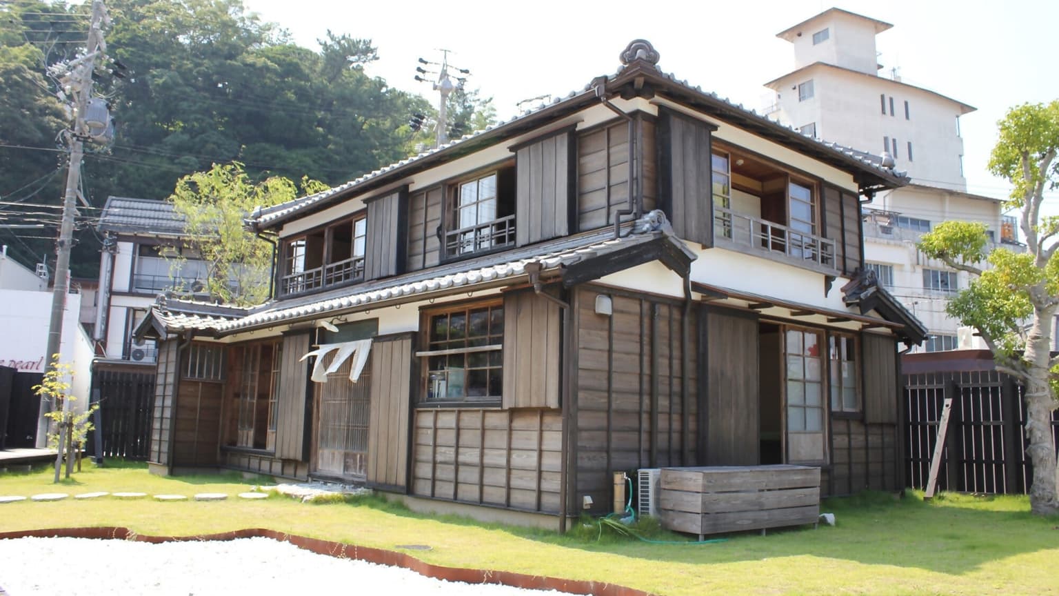 Seihaku Irako's House