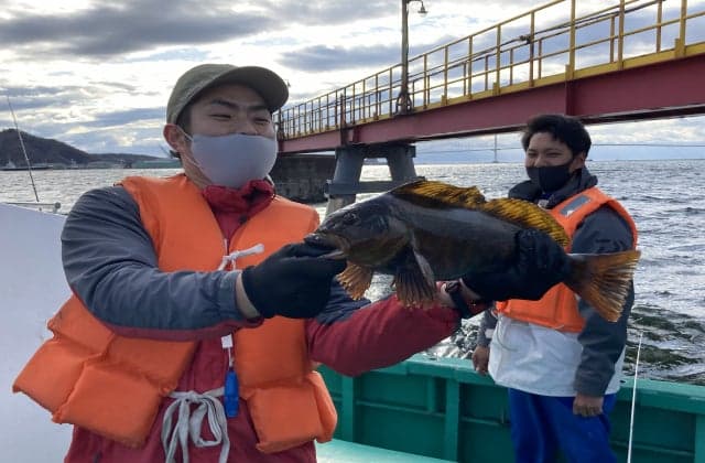 Muroran de hand-free fishing