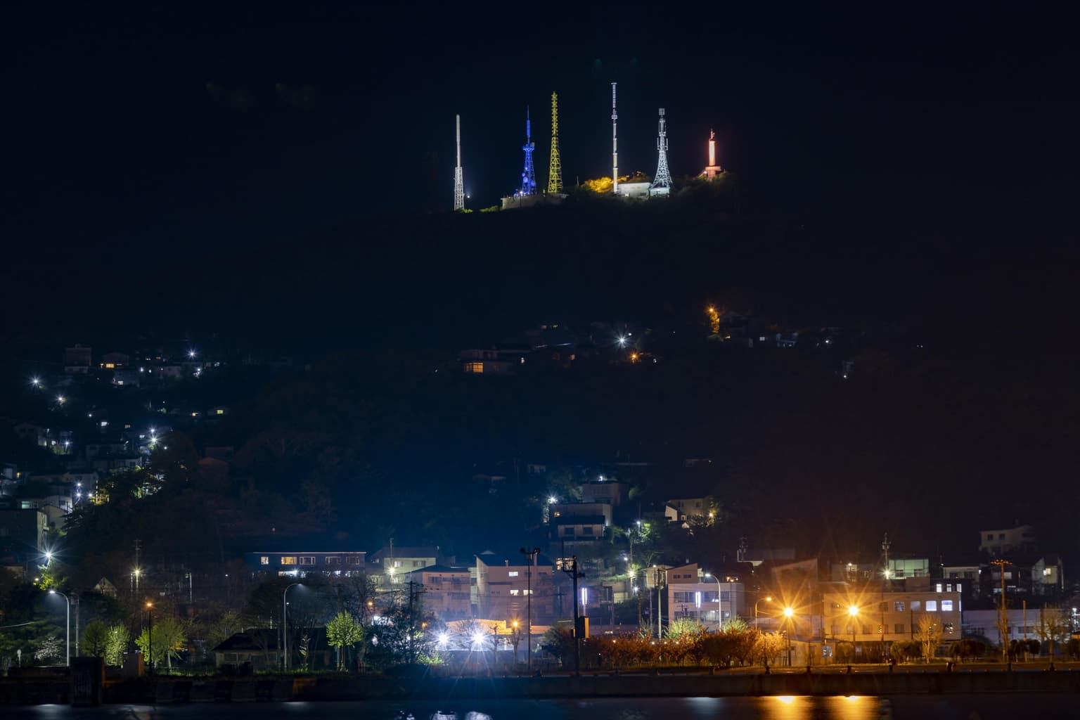 測量山ライトアップ