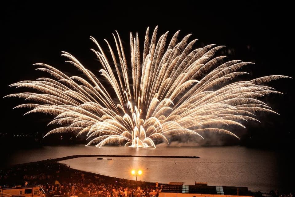 Tateyama Sightseeing Festival Tateyama Bay Fireworks Festival