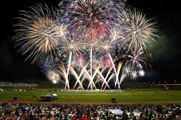 Ihatv Forum 2025 Light and Sound Pageant Fireworks Fantasy