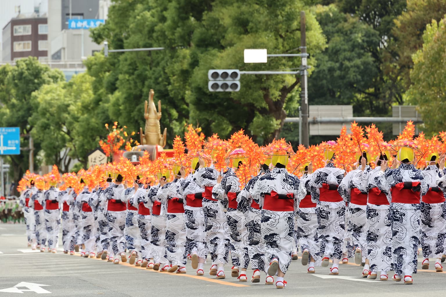 郷土英傑行列(シャチばやし隊)