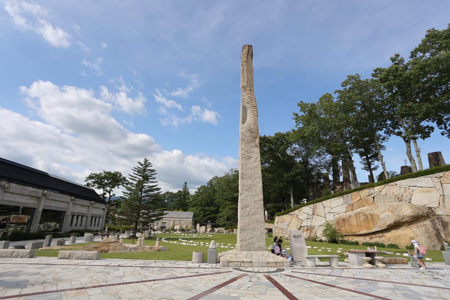 Obelisk of Stone Museum Hakusekikan