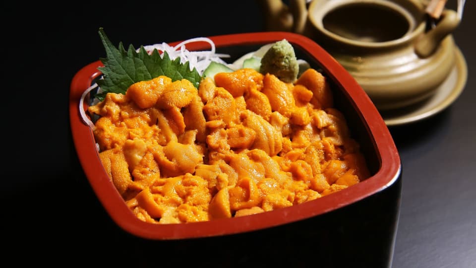 夏季限定!土瓶蒸し付【うにちらし(赤)】