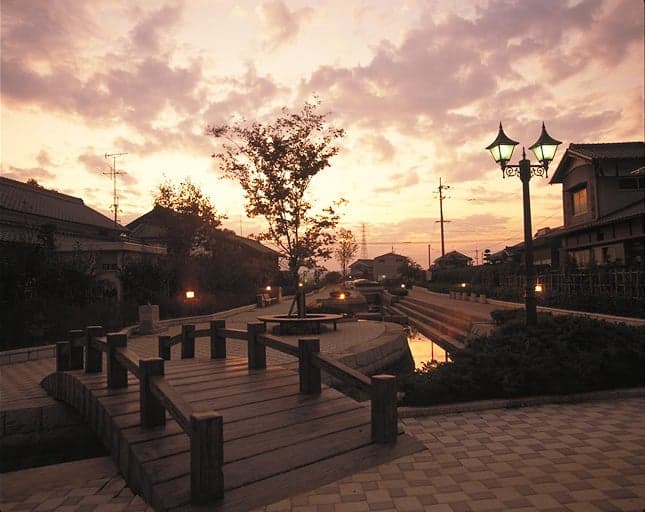 Nango moat settlement