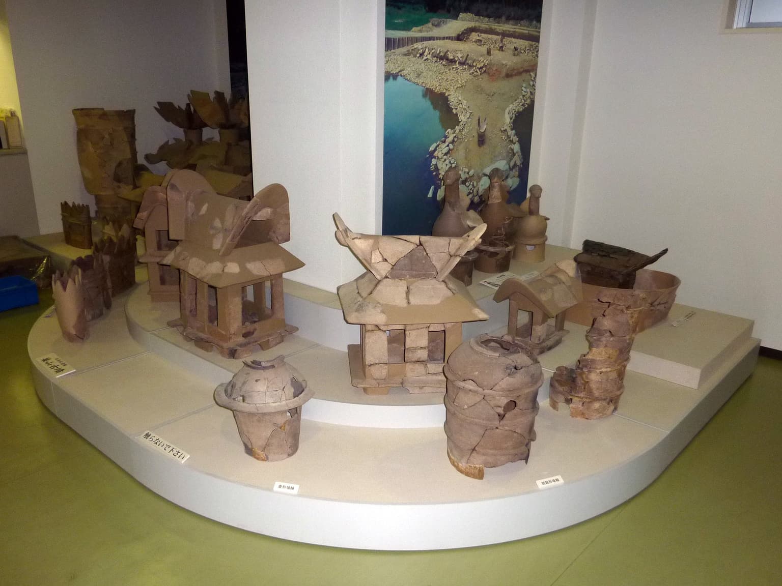 巣山古墳から出土した埴輪類