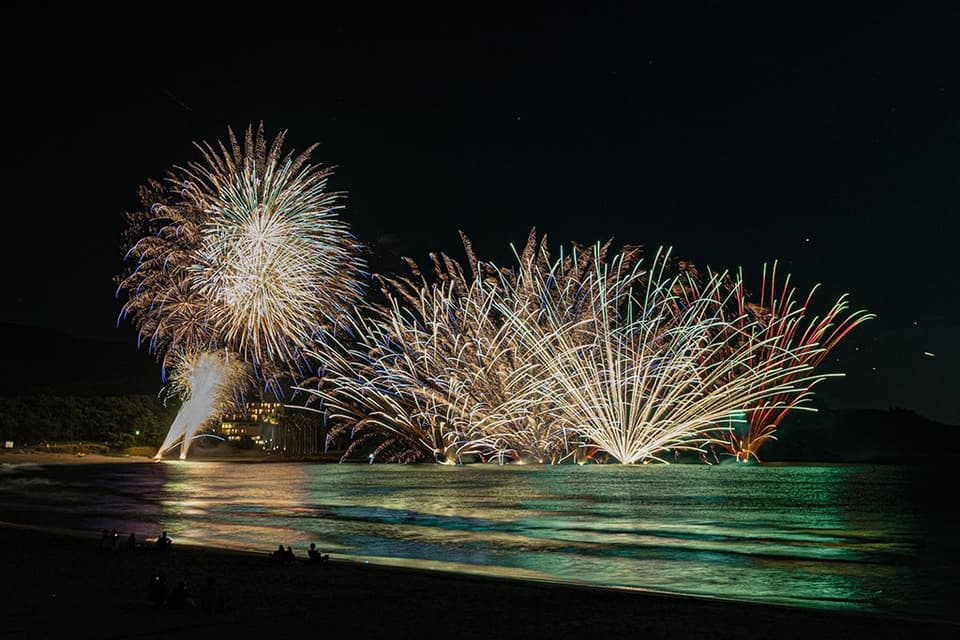 Yumigahama Fireworks Festival