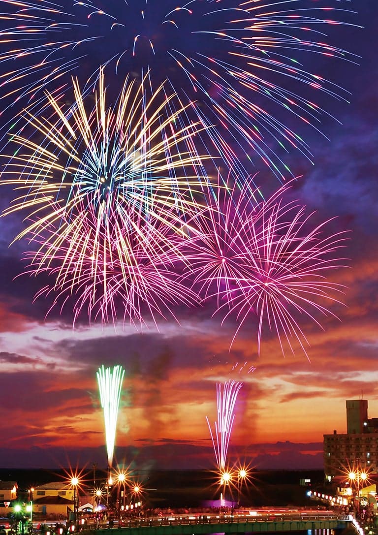 The 61st Hakodate Yunokawa Onsen Fireworks Festival