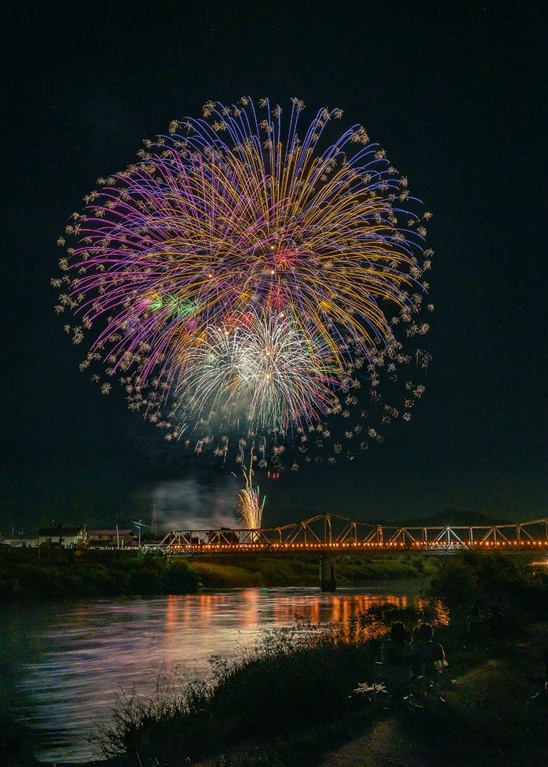 Oishida Festival "Mogami River Fireworks Festival"