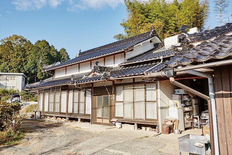 Doi House