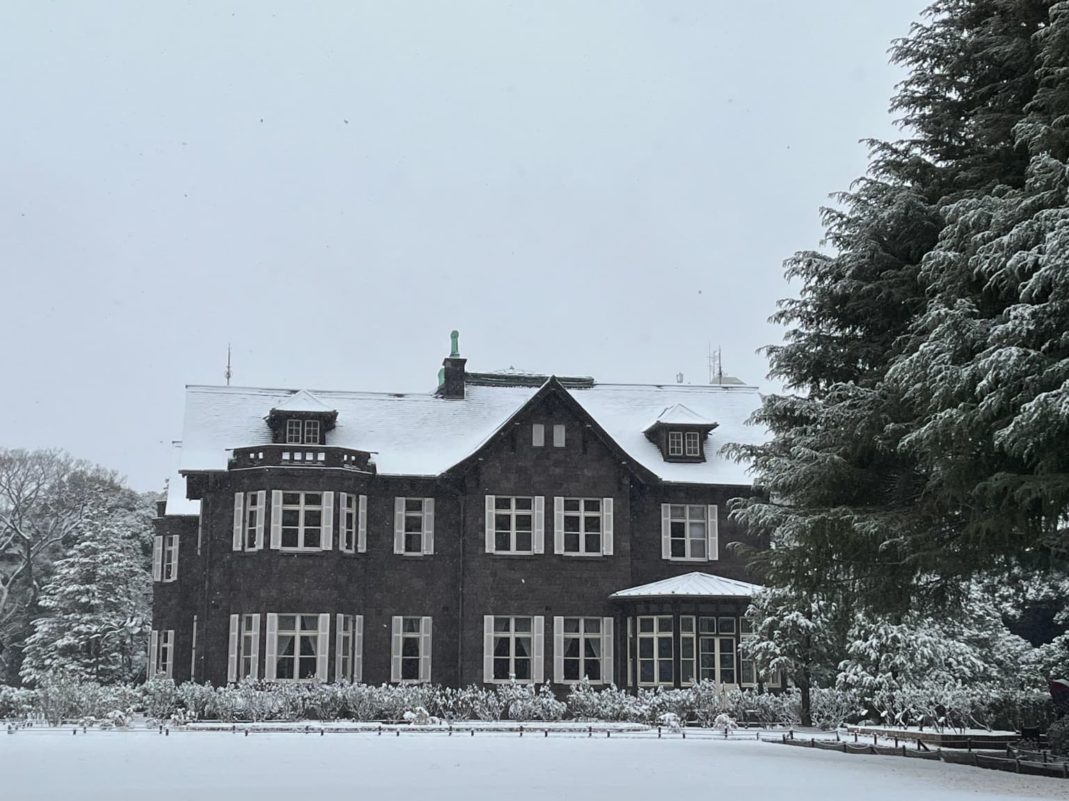 Western-style building